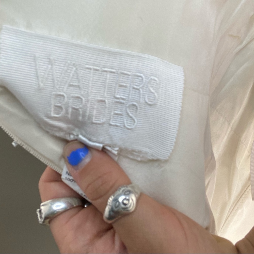 Watters Brides strapless wedding dress with train - Picture 15 of 16